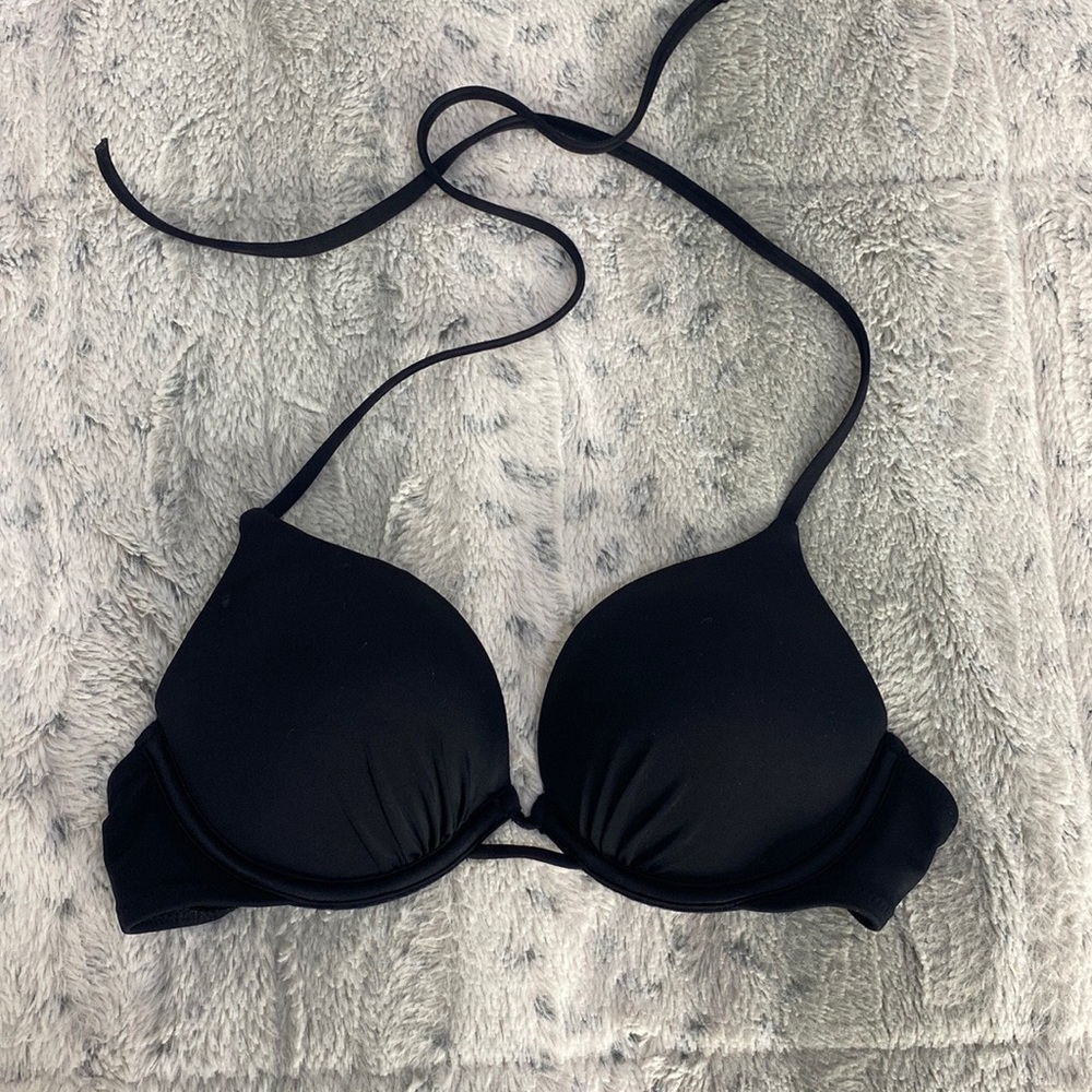 Bombshell black bikini top